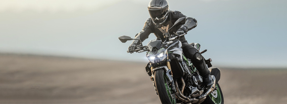 Motos Cover Image
